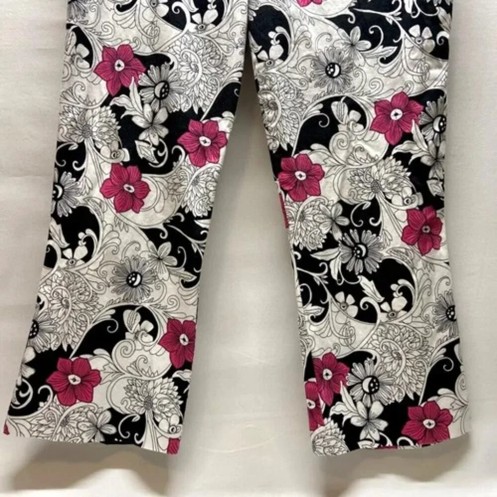Mixit Capri Pants‎ Wonen's 10 White Black Pink Floral Belted Stretch Fashion EUC